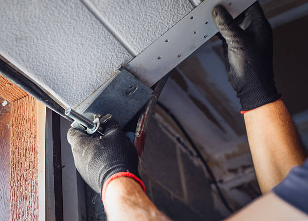 Reliable Garage Door Panel Replacement contractor in Pingree Grove, IL by Garage Doors Repair Pro
